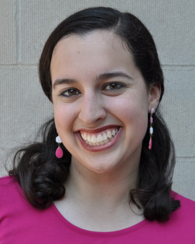 Beth Geatches Headshot